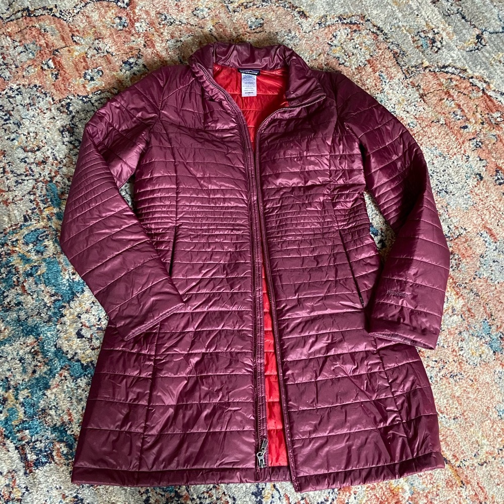 Patagonia Maroon Quilted Puffer Jacket